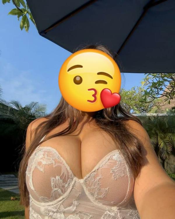 WhatsApp live video call Show ❤🍆💦Live feeling 🧏‍♀️💕