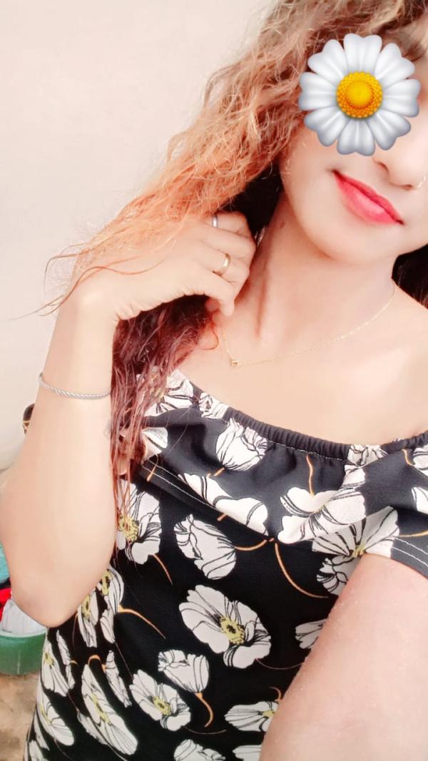 Pannipitiya , Maharagama  Slim   sexy  young girl 🔥 Full Service