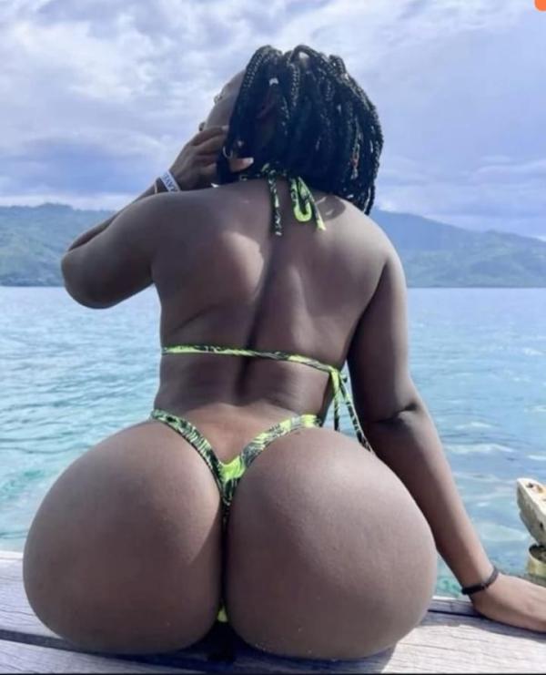 Hello gentlemen. Here is Linda, a loving genuine lady with big booty, nice boots to satisfy a man. Am ready for party and enjoying with everyone who is interested.