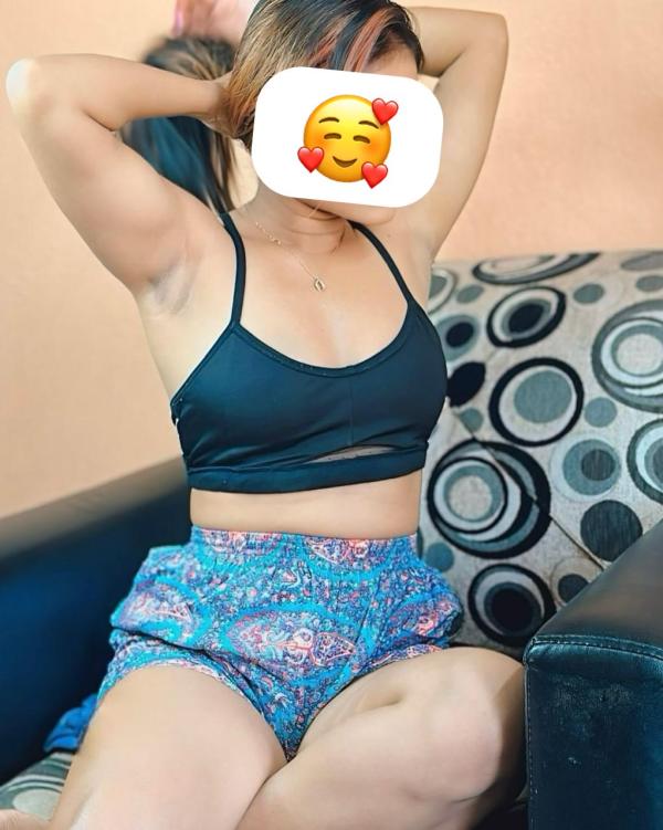 am Kushi From Colombo Age 24 I'm a real escort who likes get paid for dates mostly. I like to exchange thoughts and spend some time with you not just for encounters.