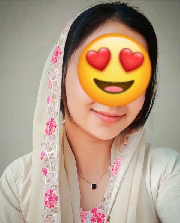 Private luxurious apartment I'm alone here 🏢 full service ❤‍🔥 my real picture attached 💯