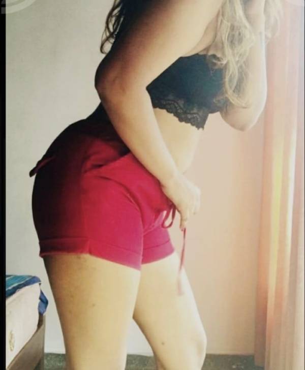 THREESOME SERVICE AVAILABLE KIRIBATHGODA & WATTALA HUNUPITIYA NEW ROAD 🙏 0️⃣7️⃣0️⃣2️⃣9️⃣6️⃣4️⃣7️⃣0️⃣3️⃣📲