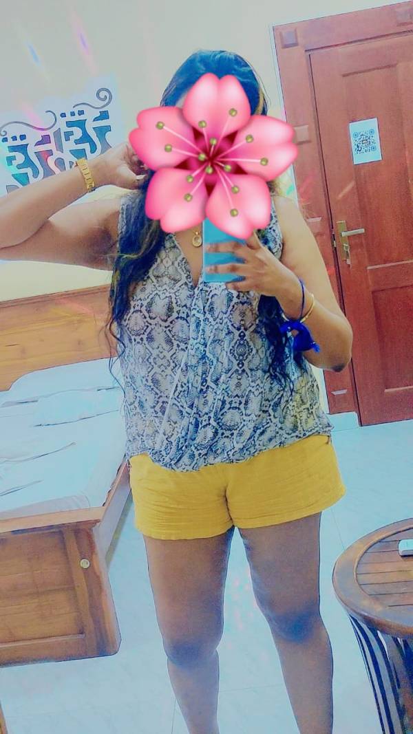 Hot girl at  Kadawatha kiribathgoda❤️