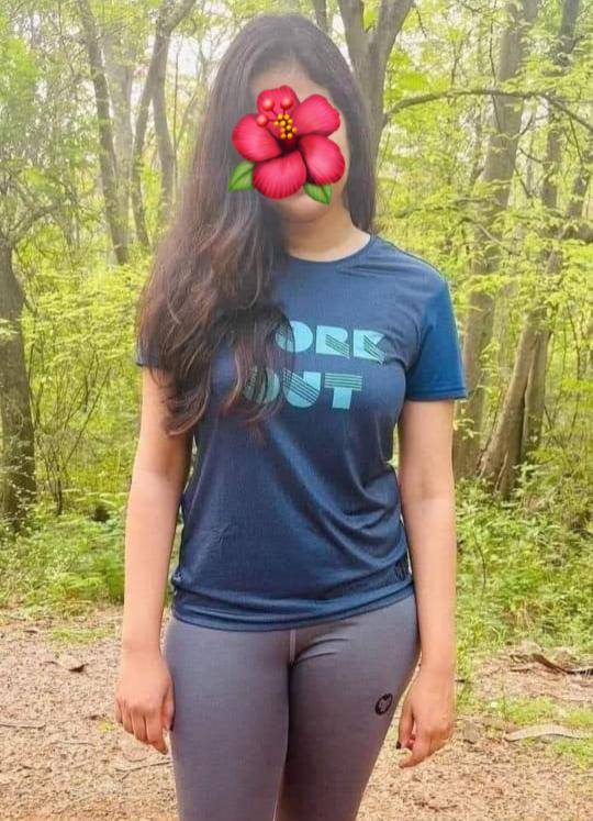 New Girl ටික දවසකට විතරයි මම ඉන්නේ  ෆුල් සර්විස් 6500 රූම් එකත් එක්ක Rs 6500 Aththanagalla  , Yakkala , Pasyala