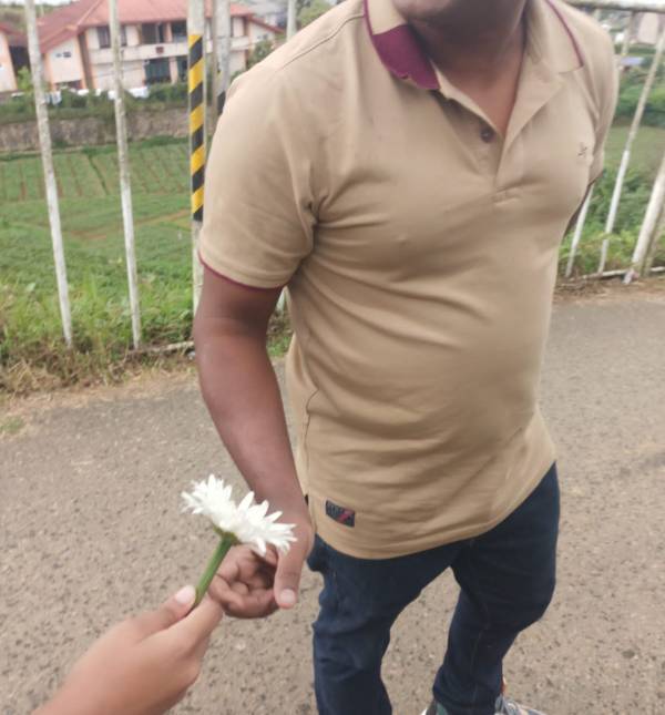 ♦️සුරක්ෂිත ඇසුරකට කාන්තාවකට ඇරයුම්