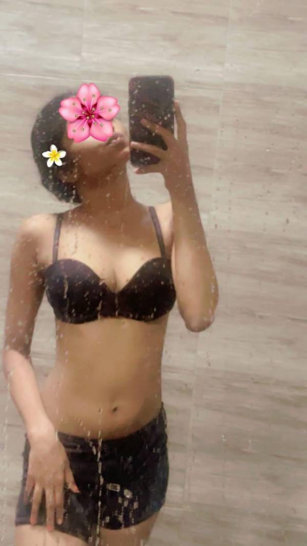 🎀💞 REALLY PHOTO ඇව්ත් බලලම ගන්නකෝ   කලබල නැතුව පැයම ඉදලායන්න එන්නකෝ GIRLFRIEND එක්ක ඉද්ධි එයා කලබලයක්නෑනේද BORESGAMUWA  💋💞