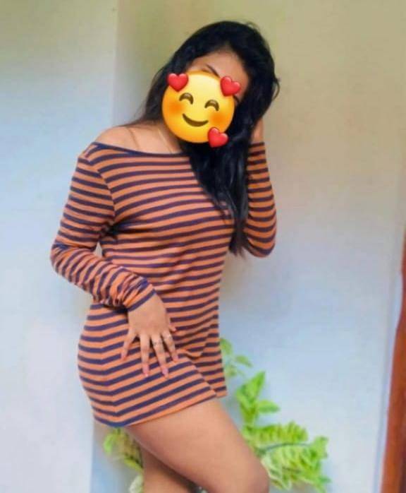 Hot girl at Kiribathgoda