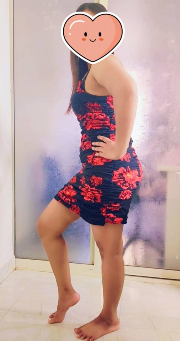 දවස ගානෙ ලස්සන Posh කෑලි ගෙන්නන Spa එක