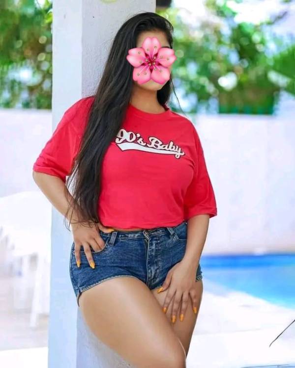 Hot girl manushi at Nugegoda