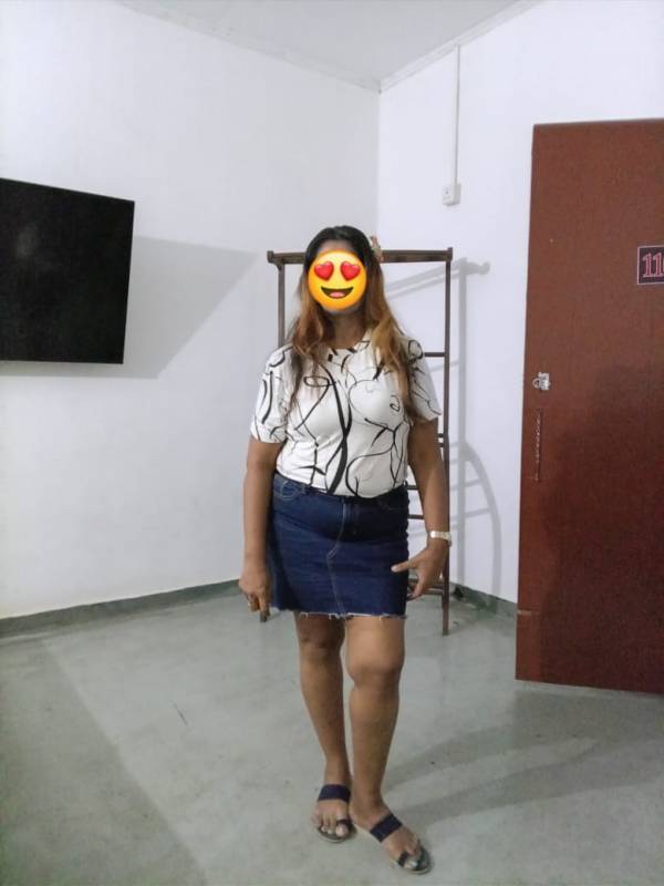 Beautiful Hot Young Girl Full Service Available 🥵❤️ Real Photo Attached 💯