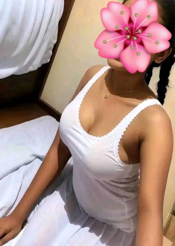 Genuine Live Cam Show Available 💯