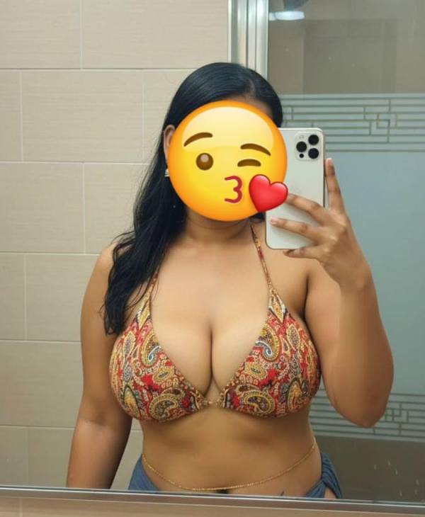 Best cam show with nadhee