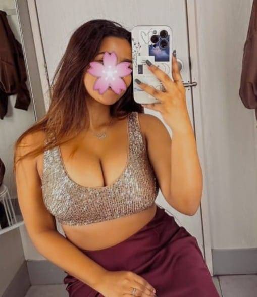 Dehiwala / galkissa / wallawaththa / kalubowila DECENT AND HOT GIRL