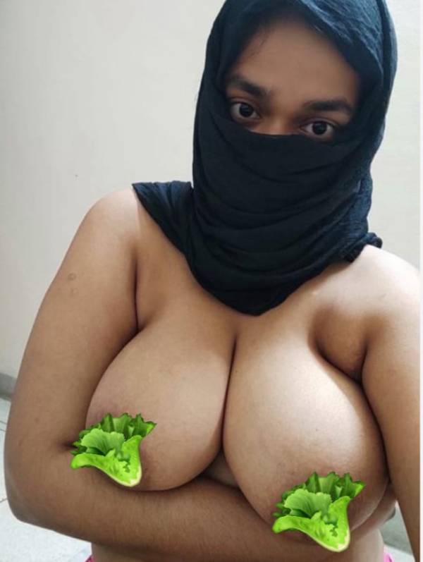 🍭🍦💧💞  AM FATHIMA NABIZA  MUSLIM GIRL කෙනෙක් එන්නකෝ මගෙත් එක්ක FUN එකක් ගන්න ජූස් යනකන් දෙනවා ඔයාට පට්ට FUN එකක්   💓💋💃🎗️
