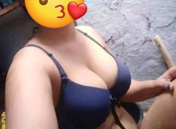 5000/=(කාමරය සමඟ)  only FULL SERVICE AT KURUNEGALA. 🥰ගැහැනු ලමුන් තෝරා ගත හැක😘
