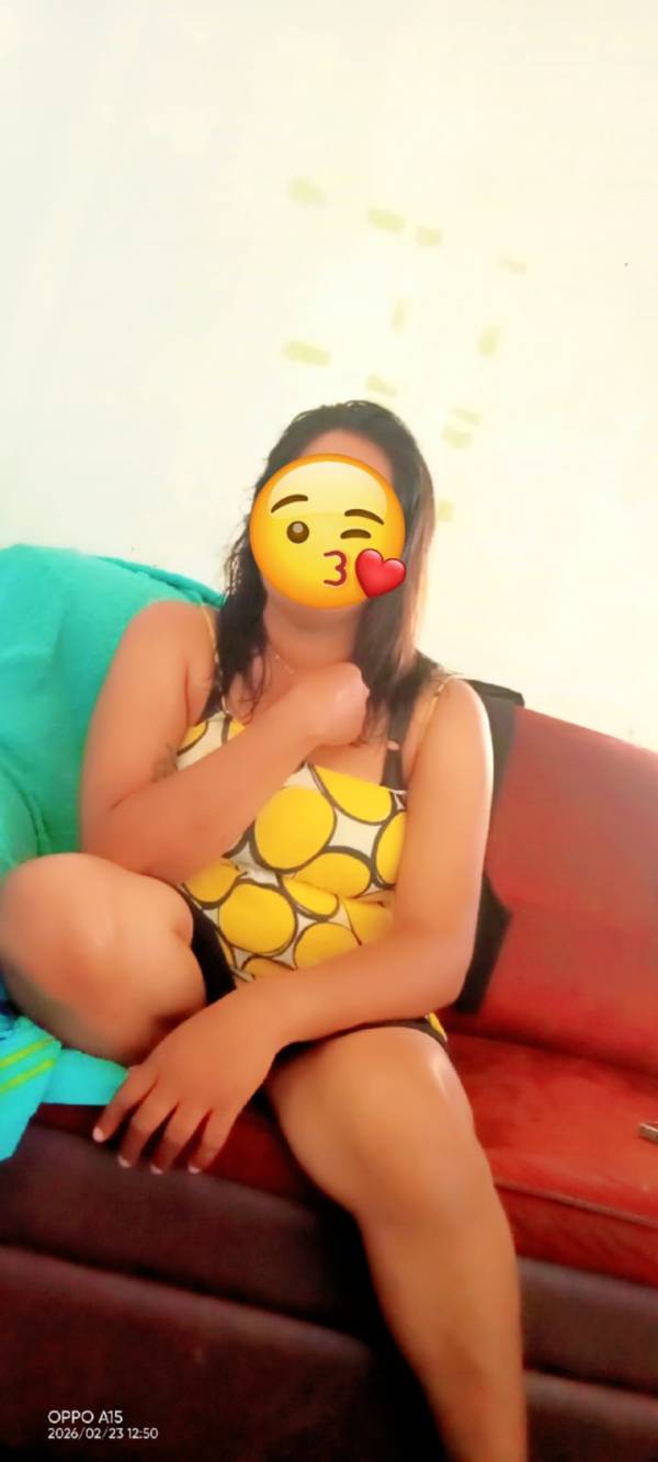 DECENT AND HOT GIRL AT pasyala ..mihirigama . Nittambuwa weyangoda