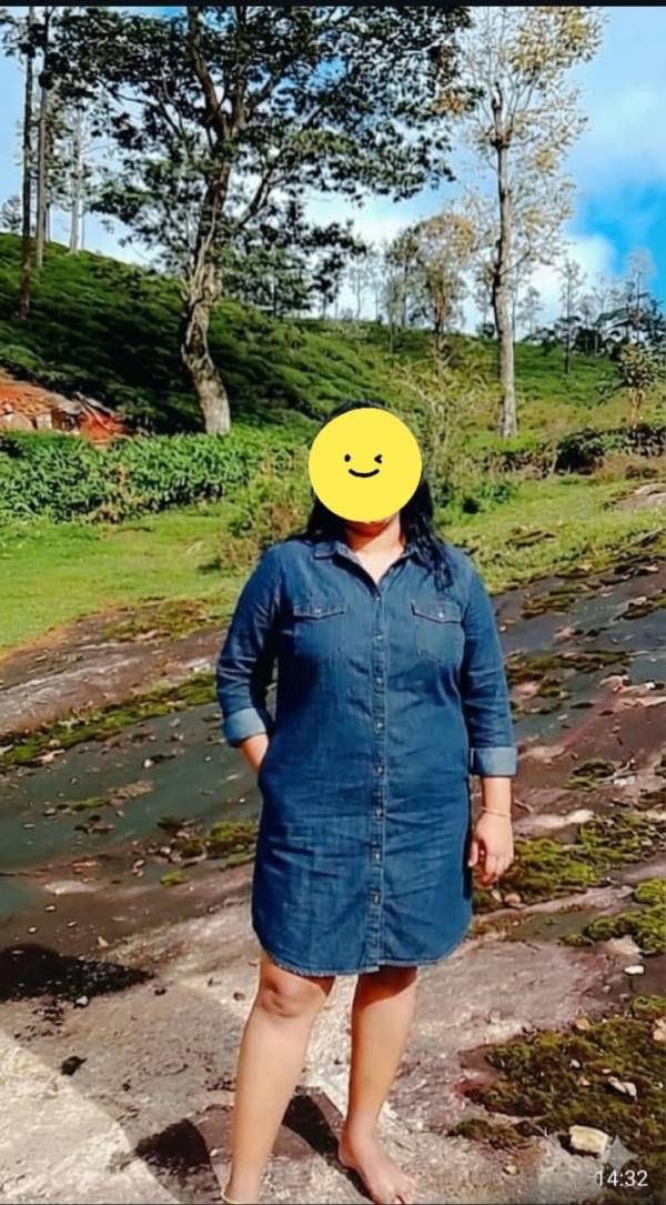 Hot chubby girl at maharagama pamunu