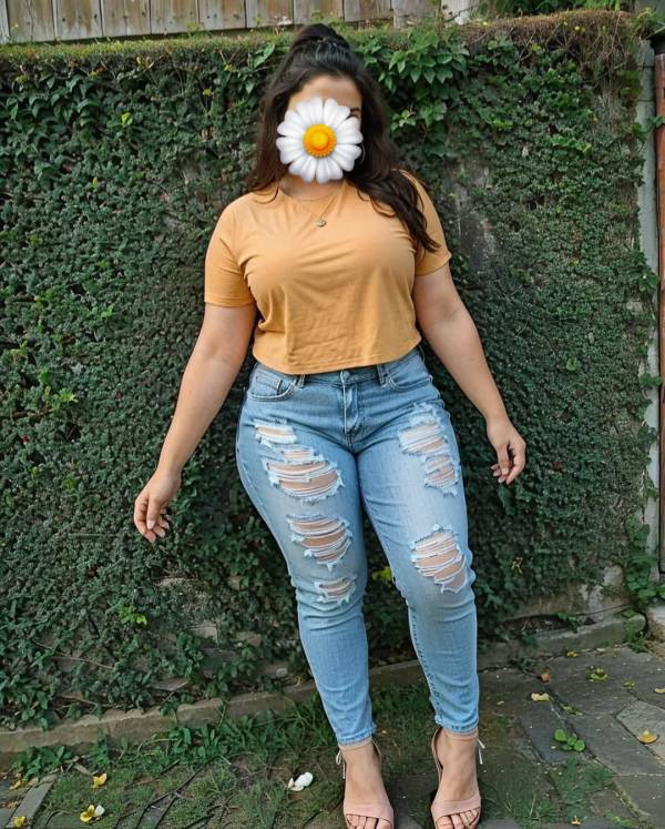 DECENT AND HOT GIRL AT Nawala  Narahenpita Nugegoda