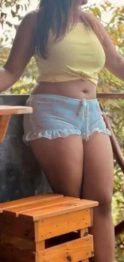 Rs.300/= Beautiful Young Girl VVIP Cam Show Available 💦❤️👑