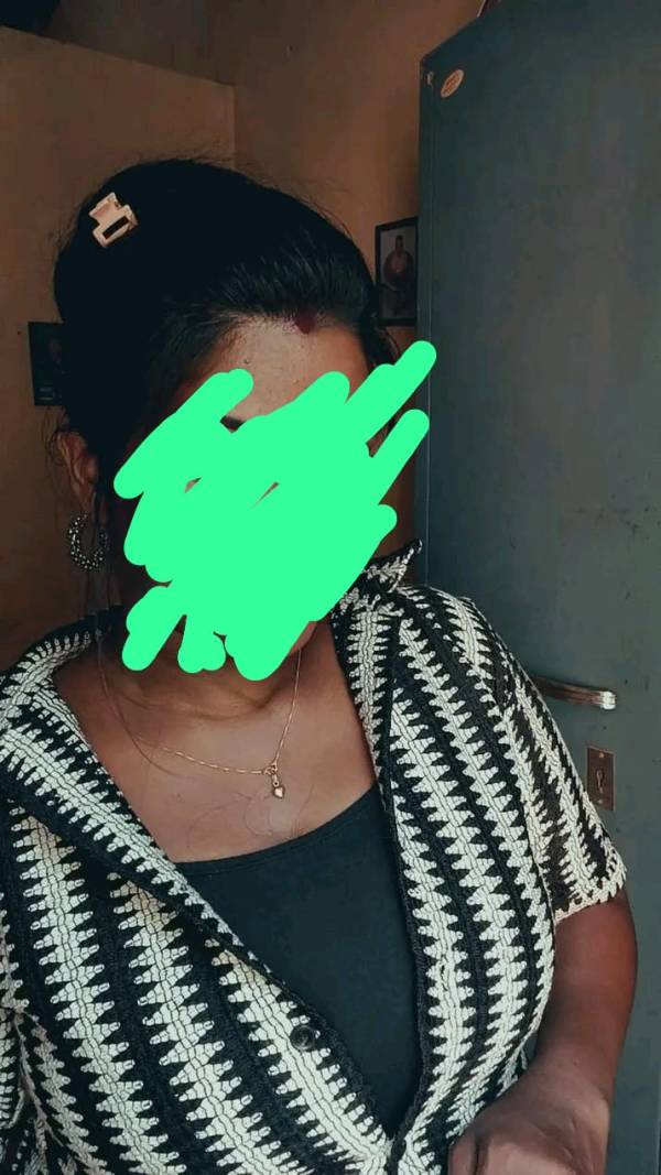Hot tamil girl cam show