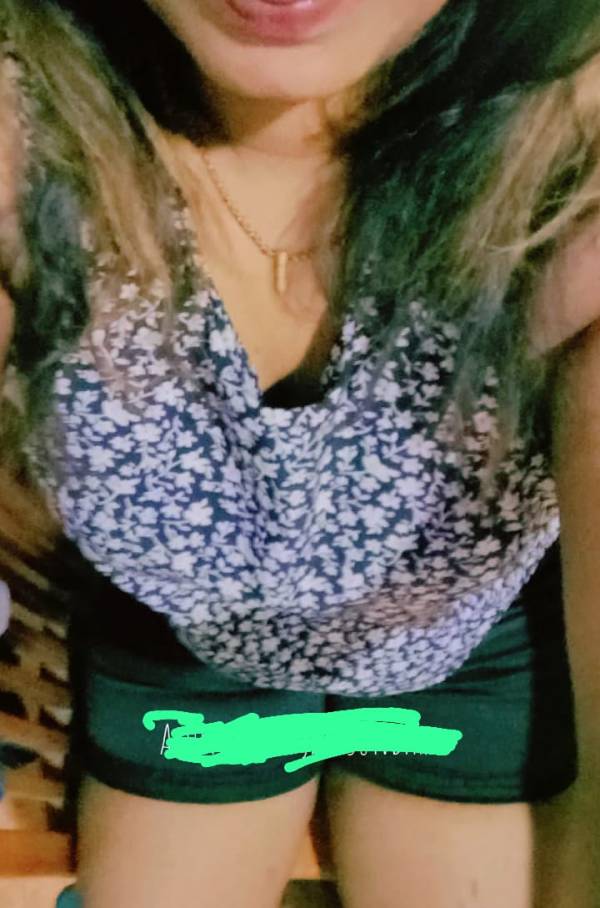 HOT GIRL AT Awissawella අවිස්සාවේල්ල
