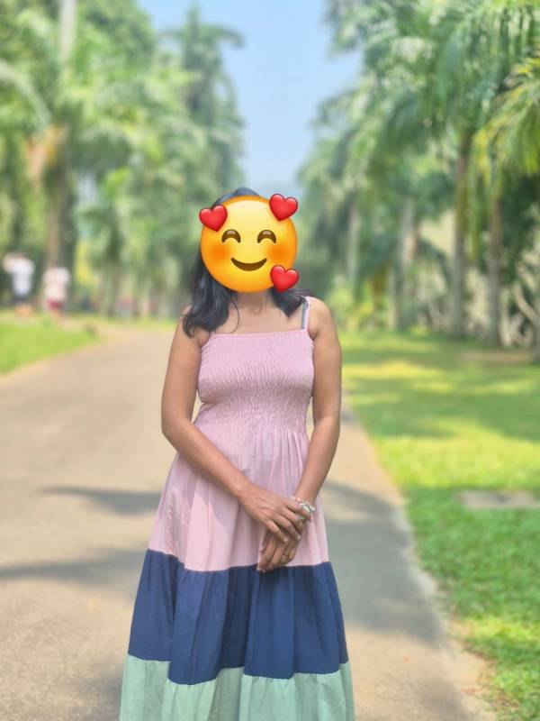 வெள்ளவத்தை பம்பலப்பிட்டி கொள்ளுப்பிட்டியில் அழகான பெண் (சூப்பர் சர்வீஸ்) Hot Tamil Girl At Wellawatte Bambalapitiya  Wellawaththa