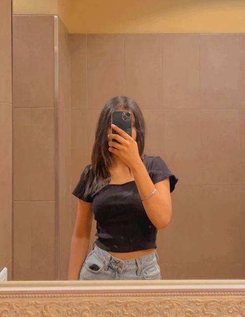 sexy  GIRL AT KADAWATHA
