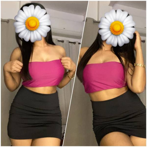පොටෝ එකේ ඉන්න පොඩි නංගි බබාගෙන් ඇග හිරිවැටිලා යන්න සැපක් ගන්න ආසයිද ළමයි.. 🫣  ඔයාවත් අවුස්සලා.. මාවත් අවුස්සන ගමන් ගමු පැටියෝ සුපිරි සැපක් 😋